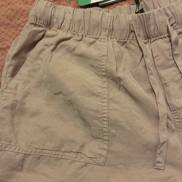 Shorts - Picture 2 of 5